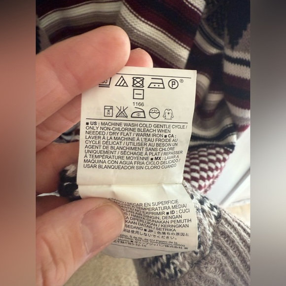 Old Navy Open Front Cardigan Women’s SZ XL Red Black Striped Chunky Casual Warm - Picture 5 of 8